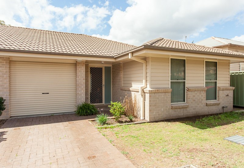 2/2a Desmond Street, Cessnock NSW 2325