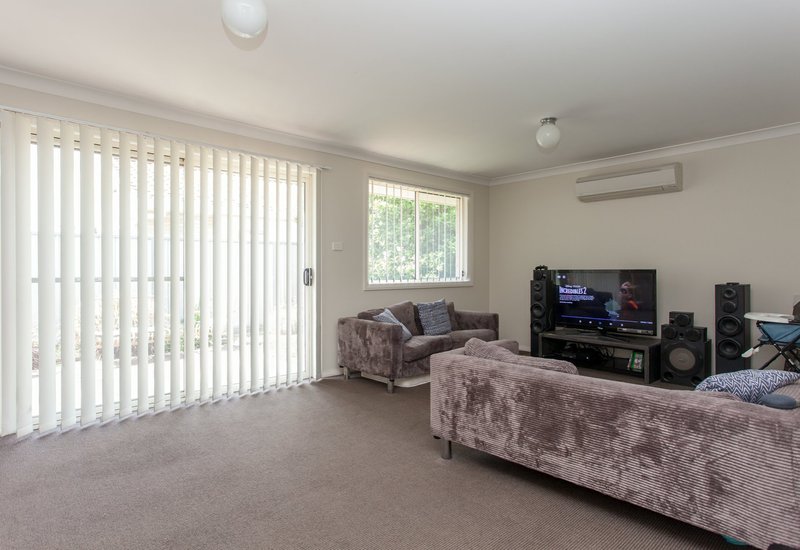 Photo - 2/2a Desmond Street, Cessnock NSW 2325 - Image 5