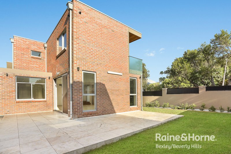 Photo - 22a Flora Street, Roselands NSW 2196 - Image 7