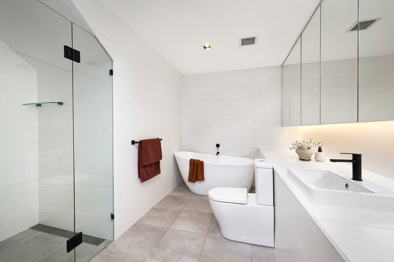 Photo - 2/2A Gilbert Street, Manly NSW 2095 - Image 7