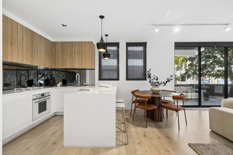 Photo - 2/2A Gilbert Street, Manly NSW 2095 - Image 9