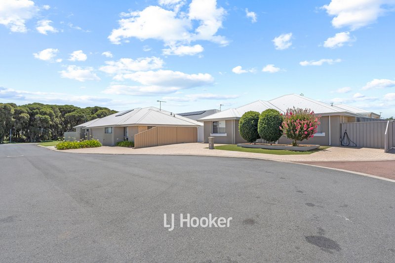 Photo - 22A Isernia Place, South Bunbury WA 6230 - Image 2