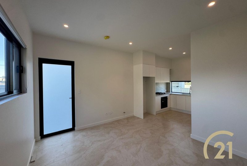 Photo - 22A Jane Street, Smithfield NSW 2164 - Image 2