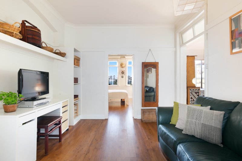 Photo - 2/2A Kangaroo Street, Manly NSW 2095 - Image 4