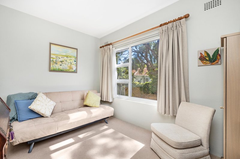 Photo - 2/2A Margaret Street, Fairlight NSW 2094 - Image 7