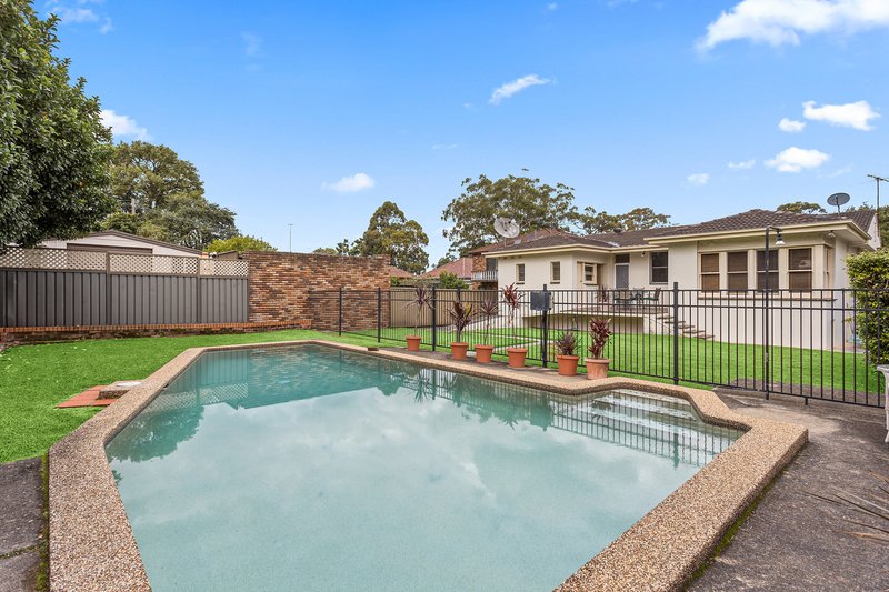 Photo - 22a Park Street, Peakhurst NSW 2210 - Image 4