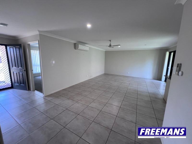 Photo - 22a Parkside Drive, Kingaroy QLD 4610 - Image 3