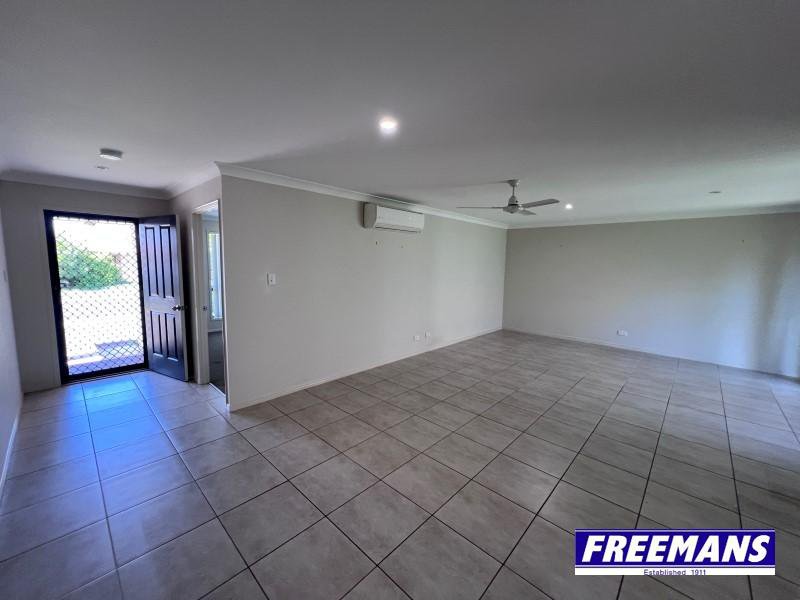 Photo - 22a Parkside Drive, Kingaroy QLD 4610 - Image 4