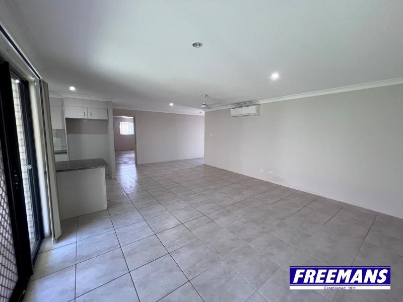 Photo - 22a Parkside Drive, Kingaroy QLD 4610 - Image 7