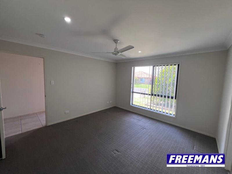 Photo - 22a Parkside Drive, Kingaroy QLD 4610 - Image 13