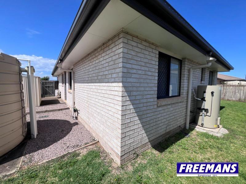 Photo - 22a Parkside Drive, Kingaroy QLD 4610 - Image 30