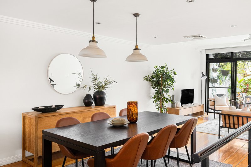 Photo - 2/2A Pyrmont Bridge Road, Camperdown NSW 2050 - Image 4