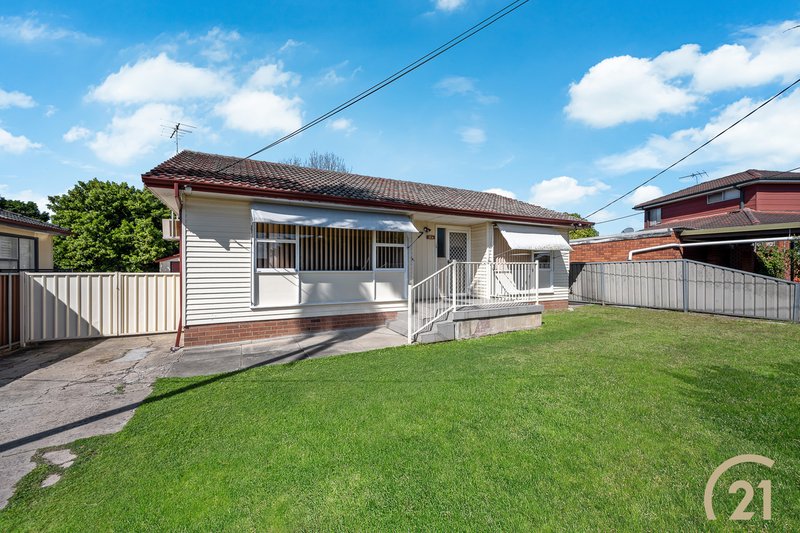 Photo - 22a Rawson Road, Fairfield West NSW 2165 - Image 2