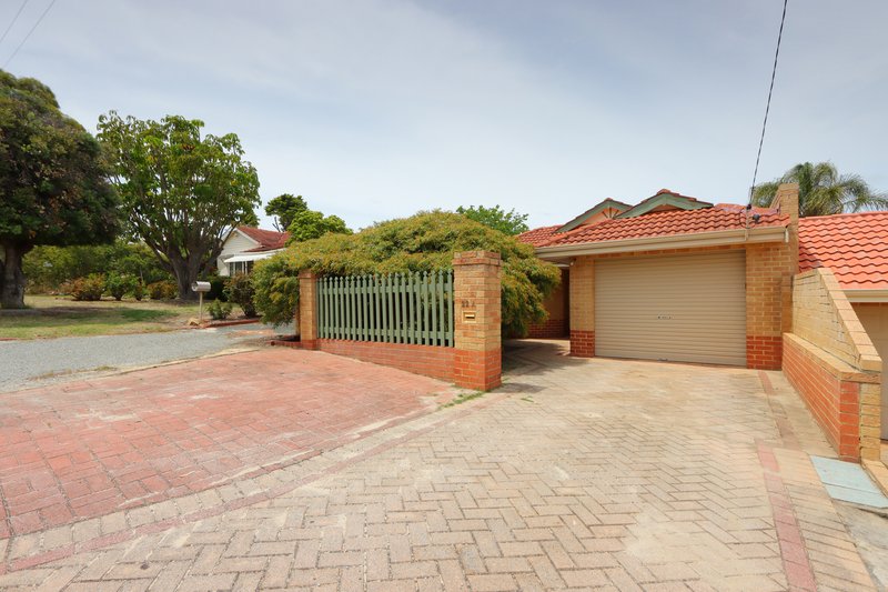 22A Reen Street, St James WA 6102