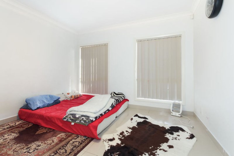 Photo - 22a Renfrew Street, Guildford NSW 2161 - Image 6