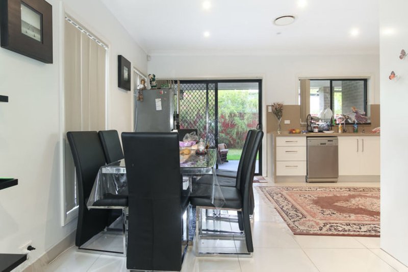 Photo - 22a Renfrew Street, Guildford NSW 2161 - Image 7