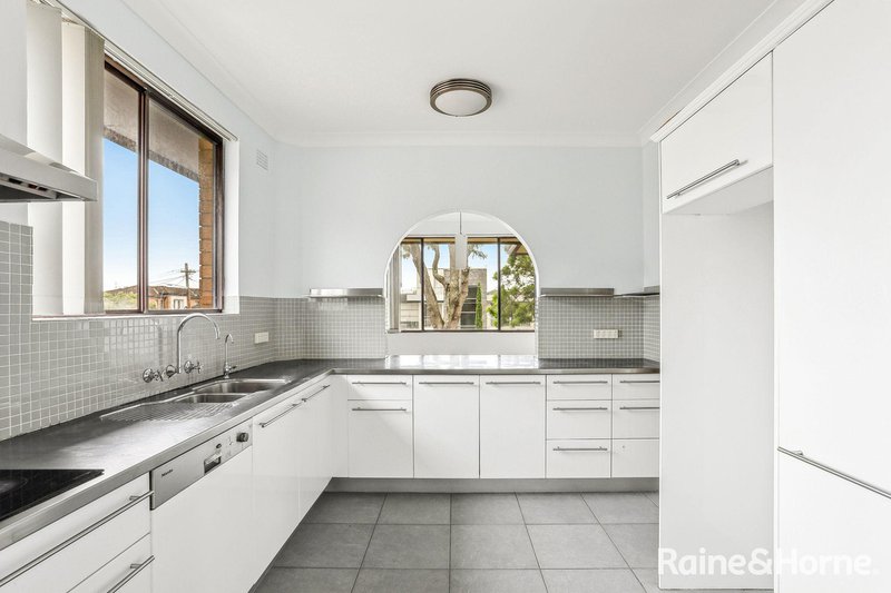 Photo - 2/2a Robinson Street, Monterey NSW 2217 - Image 3