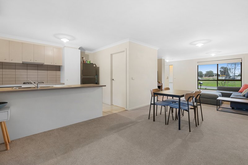 Photo - 22A Serenity Way, South Morang VIC 3752 - Image 4