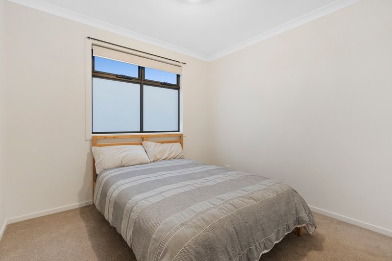 Photo - 22A Serenity Way, South Morang VIC 3752 - Image 9