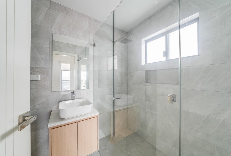 Photo - 22A Toovey Avenue, Oran Park NSW 2570 - Image 6