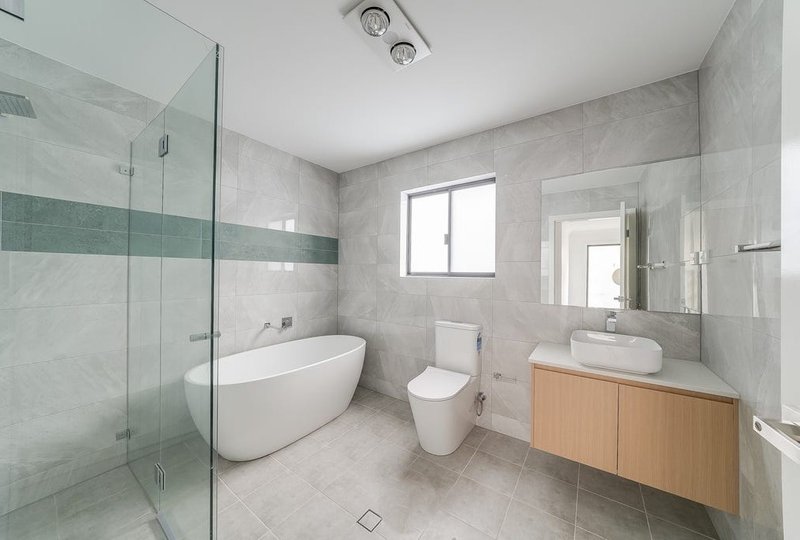 Photo - 22A Toovey Avenue, Oran Park NSW 2570 - Image 7