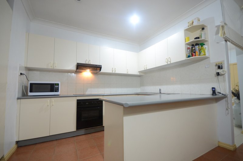 Photo - 2/2A Veron Street, Wentworthville NSW 2145 - Image 4