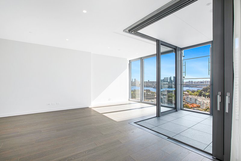 Photo - 22A/2 Watermans Quay, Barangaroo NSW 2000 - Image 2