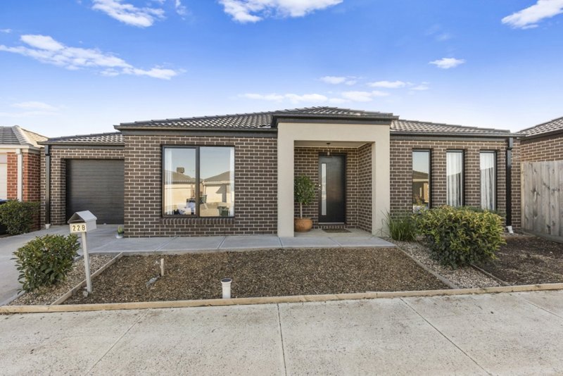 22B Claire Way, Tarneit VIC 3029