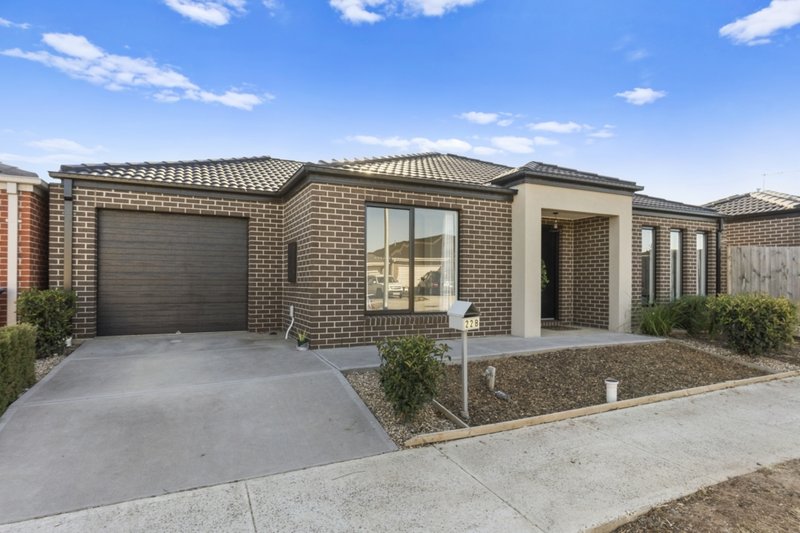 Photo - 22B Claire Way, Tarneit VIC 3029 - Image 12