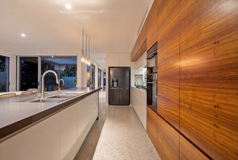 Photo - 22B Drury Avenue, Southport QLD 4215 - Image 10