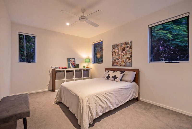 Photo - 22B Drury Avenue, Southport QLD 4215 - Image 25