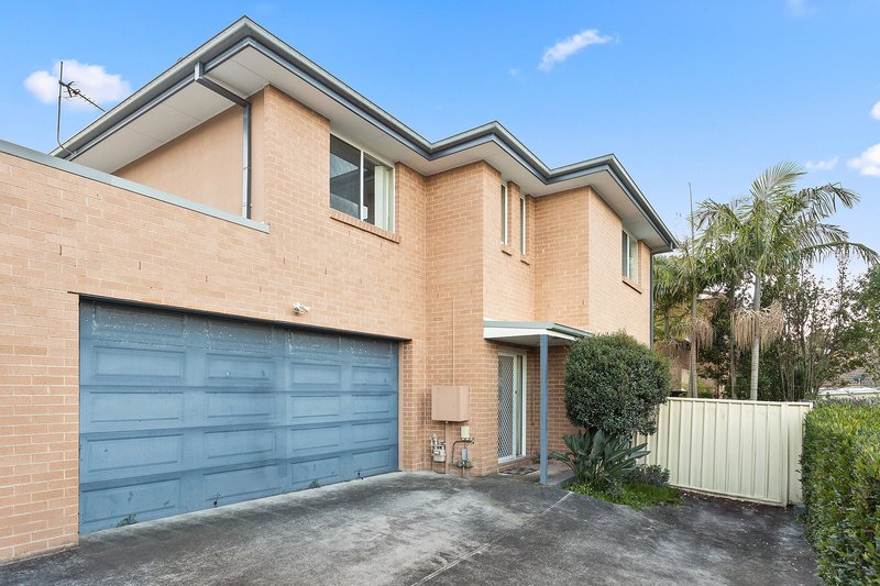 Photo - 22b Rowland Avenue, Wollongong NSW 2500 - Image 5