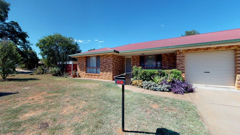 22B Springfield Way, Dubbo NSW 2830