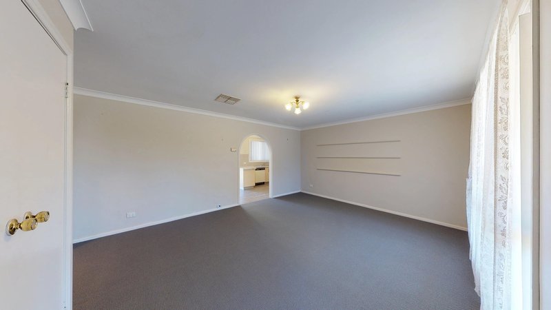 Photo - 22B Springfield Way, Dubbo NSW 2830 - Image 4