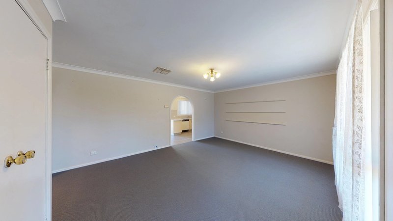 Photo - 22B Springfield Way, Dubbo NSW 2830 - Image 4