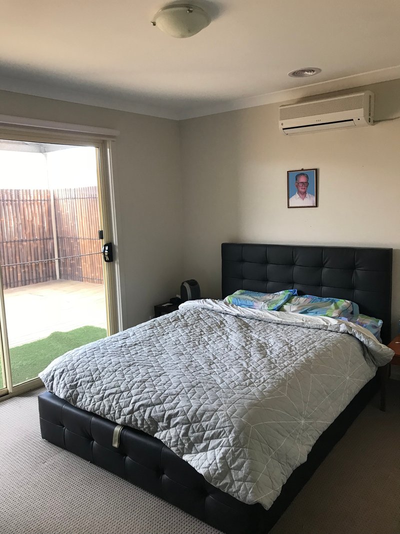 Photo - 22B Stable Drive, Truganina VIC 3029 - Image 5