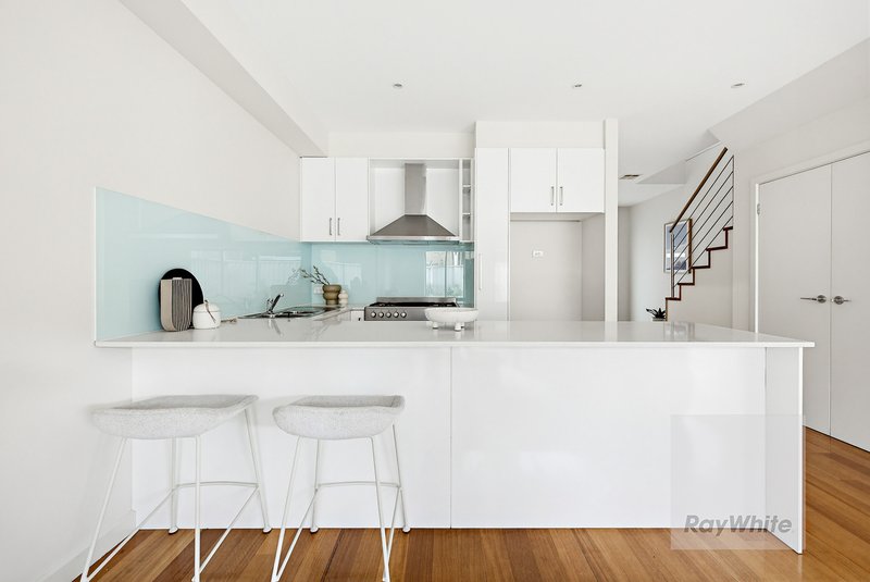 Photo - 22C Glasgow Avenue, Reservoir VIC 3073 - Image 8