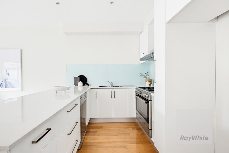 Photo - 22C Glasgow Avenue, Reservoir VIC 3073 - Image 9