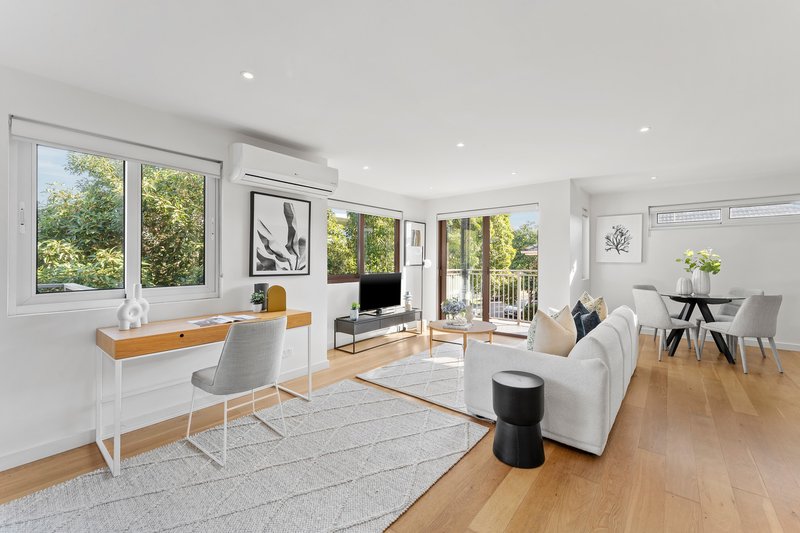 Photo - 2/2C Walsh Street, Ormond VIC 3204 - Image 3