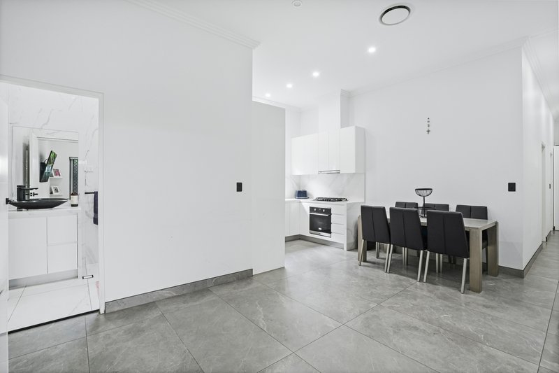 Photo - 23 & 23a Faulds Road, Guildford NSW 2161 - Image 25