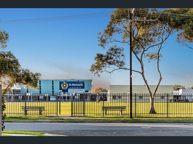 Photo - 23 & 23a Hobart Road, Henley Beach South SA 5022 - Image 6