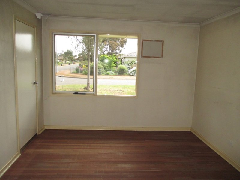 Photo - 23 & 25 Lorikeet Ave , Murray Bridge SA 5253 - Image 2