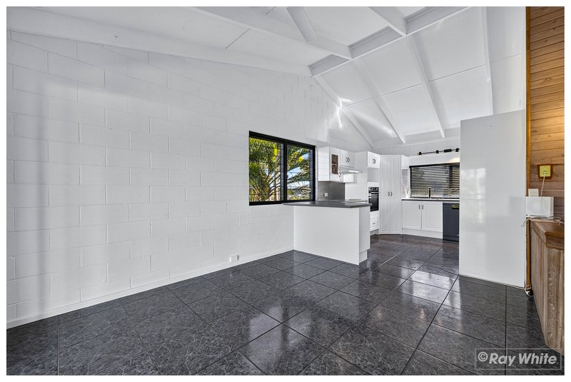 Photo - 23-25 Shaw Avenue, Yeppoon QLD 4703 - Image 4