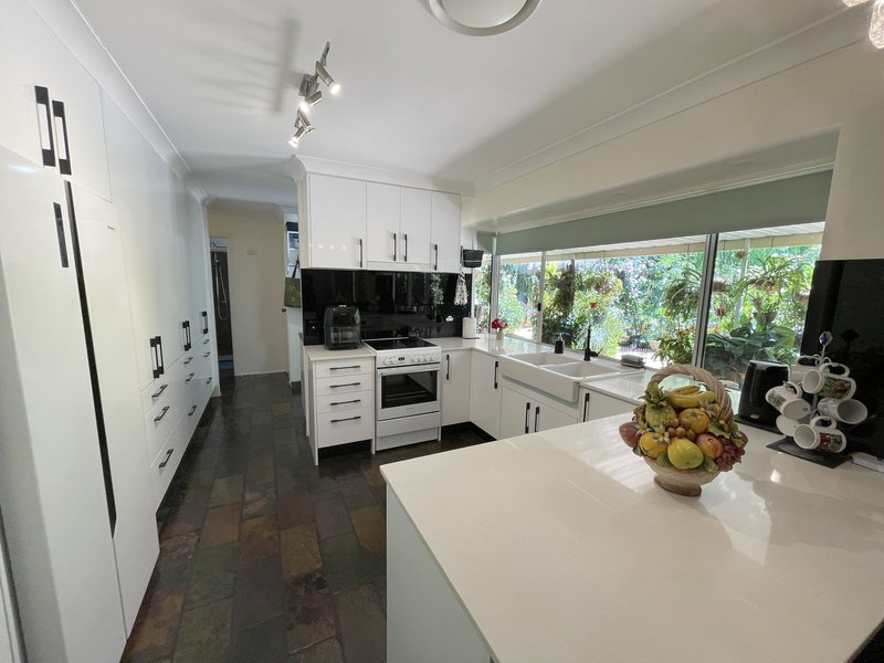 Photo - 23-31 Kensington Dr , Munruben QLD 4125 - Image 4