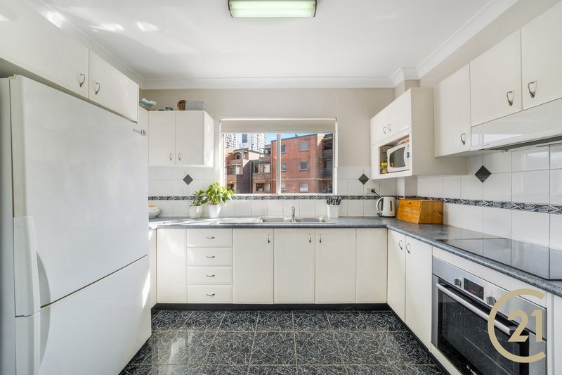 Photo - 2/3-5 Nagle Street, Liverpool NSW 2170 - Image 6