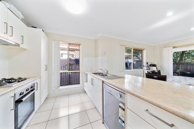 Photo - 2/3-7 Ming Street, Marsden QLD 4132 - Image 2