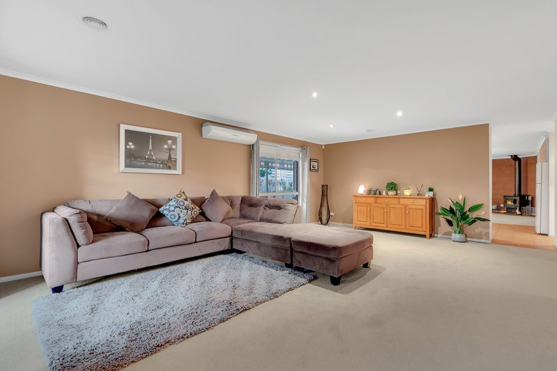 Photo - 23 Abbotswood Drive, Hoppers Crossing VIC 3029 - Image 4