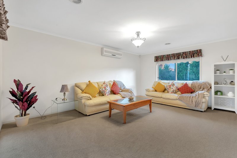 Photo - 23 Abbotswood Drive, Hoppers Crossing VIC 3029 - Image 9