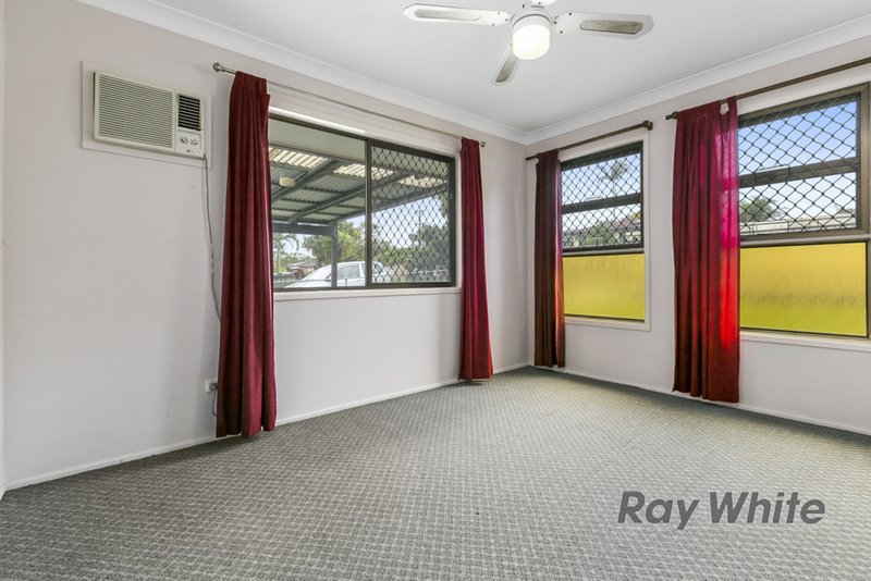 Photo - 23 Abelia Street, Alexandra Hills QLD 4161 - Image 9