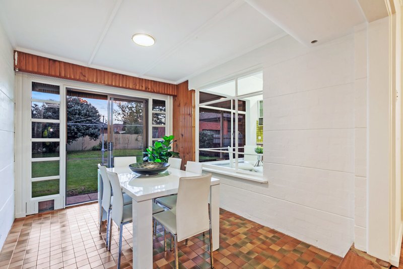 Photo - 23 Acheron Avenue, Reservoir VIC 3073 - Image 6